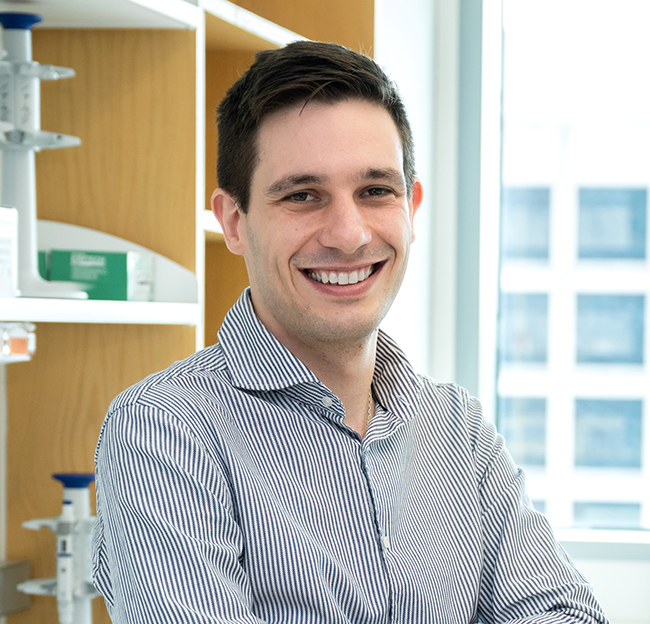 Headshot of Henry De Belly